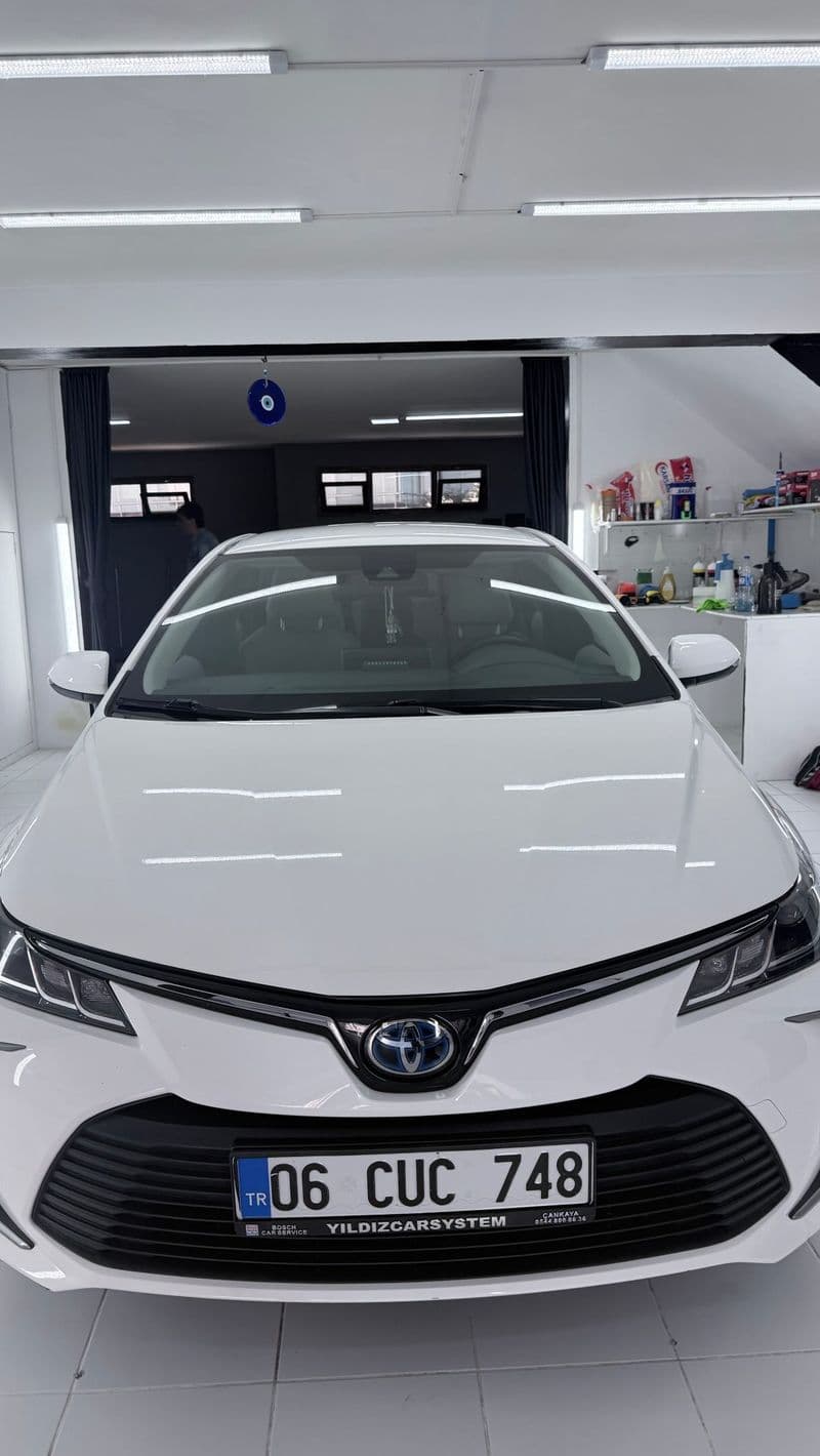 Toyota Corolla — Ön bölüm PPF ve boya koruma